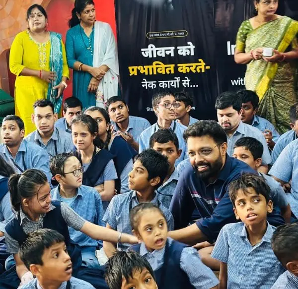 Children receiving activity kits and dental checkups at Ruabandha Bustee, Bhilai — NOBACTO FOUNDATION Action 03